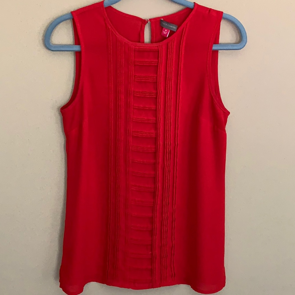 Vince Camuto red sleeveless blouse